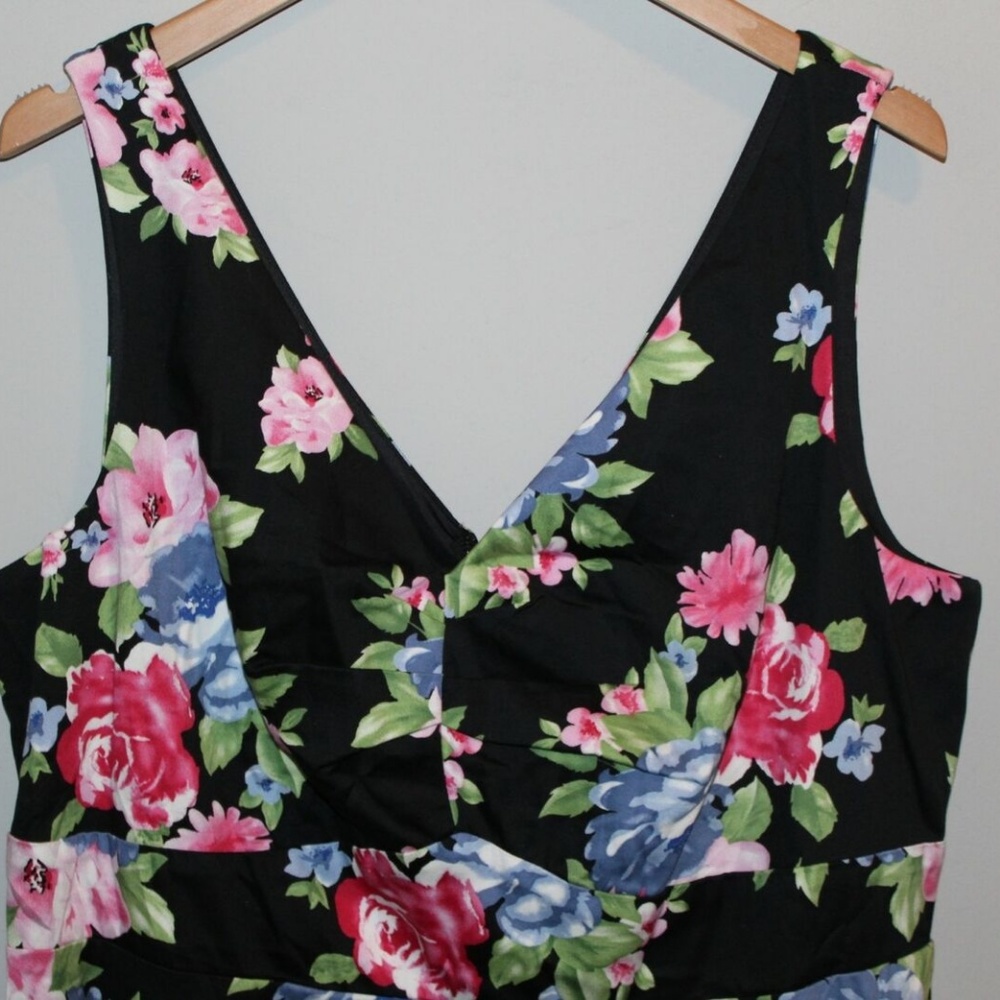 Torrid Floral Swing Dress Black Multi HW5777 - Picture 2 of 6